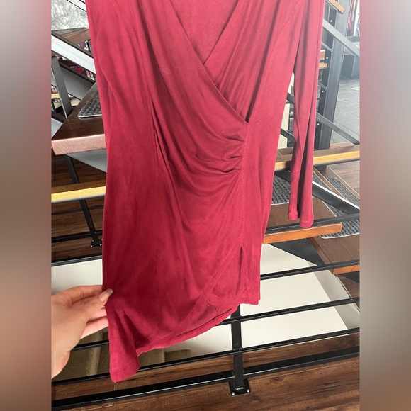 ♥️Wine Red Dress♥️ - Picture 2 of 4